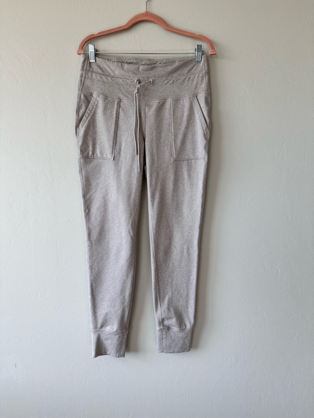 Old Navy Active Cozecore Cream Skinny Legs Size L Sweat Pants